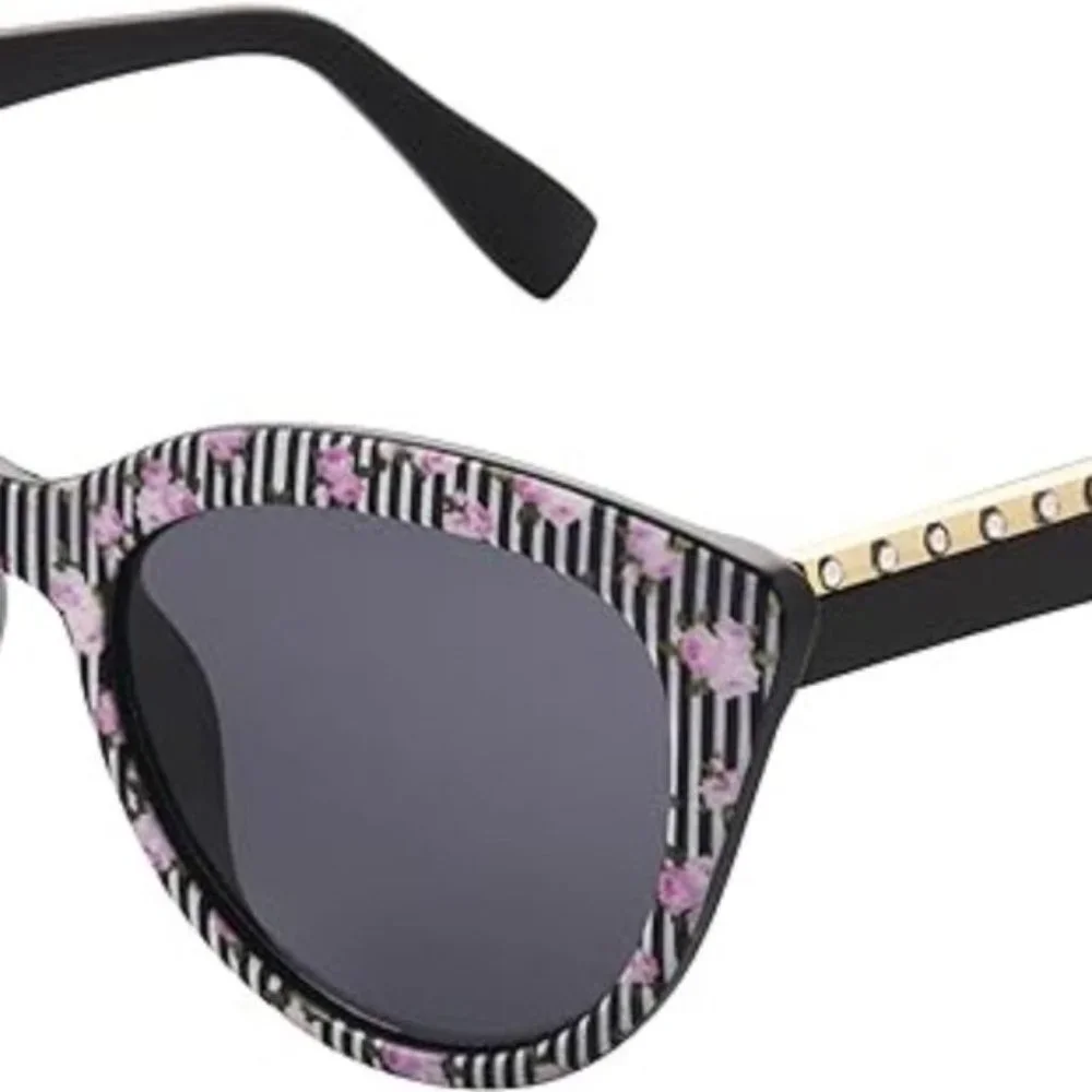 New Betsey Johnson Feeling Rosy Sunglasses Red Black Pink Roses Cat Eye …